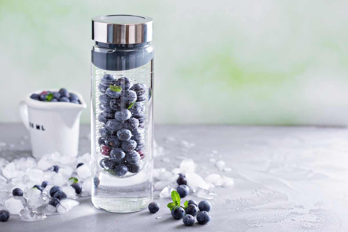 Infused water with mint and blueberries